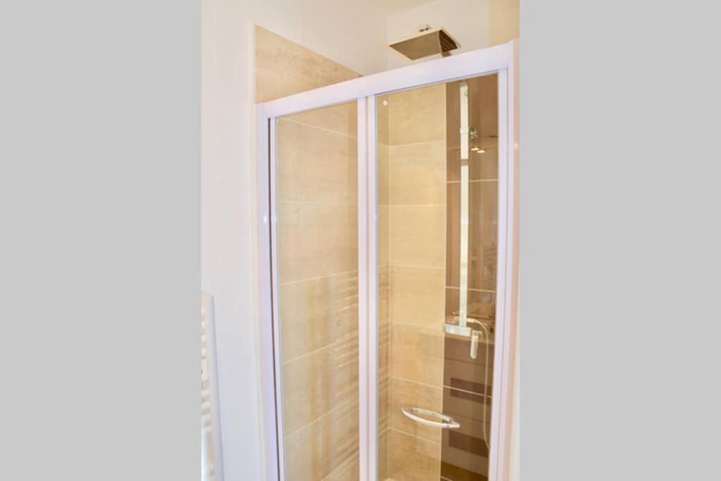 La Petite Maison Appartement 2 Avoine Екстериор снимка